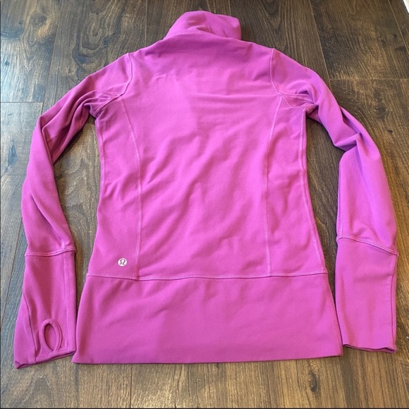 Lululemon In Stride Jacket Magenta Purple Pink Color With Gray Logo size 2 - Picture 6 of 6